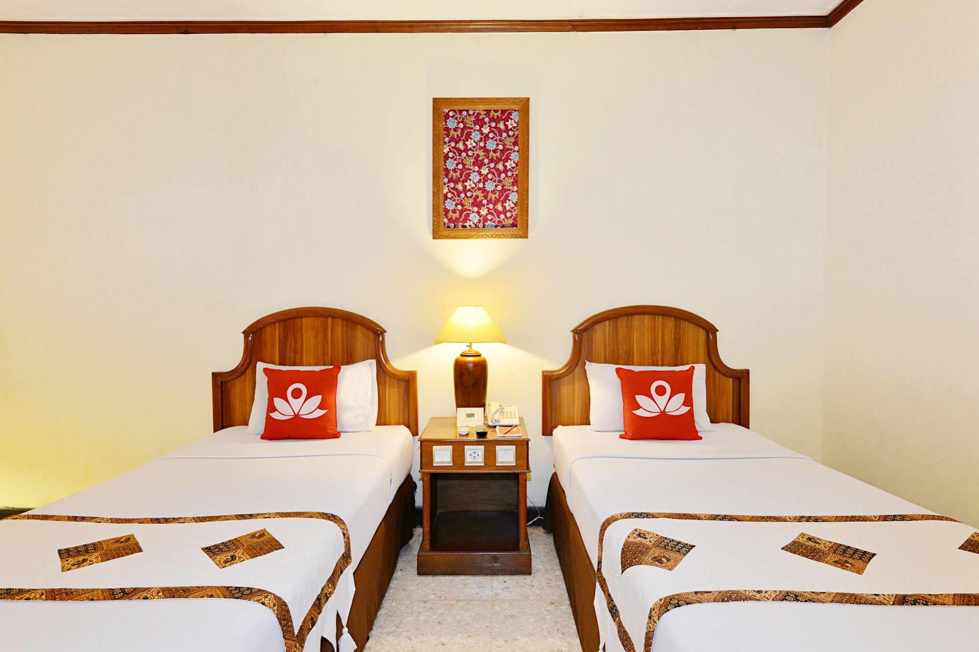 Zen Rooms Jogja Cendrawasih Pakualaman Екстериор снимка